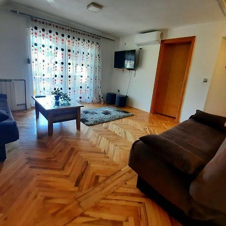 Filip Hotel Korenica Eksteriør billede