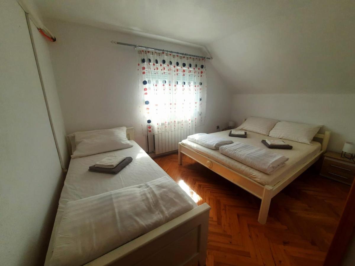 Filip Hotel Korenica Eksteriør billede